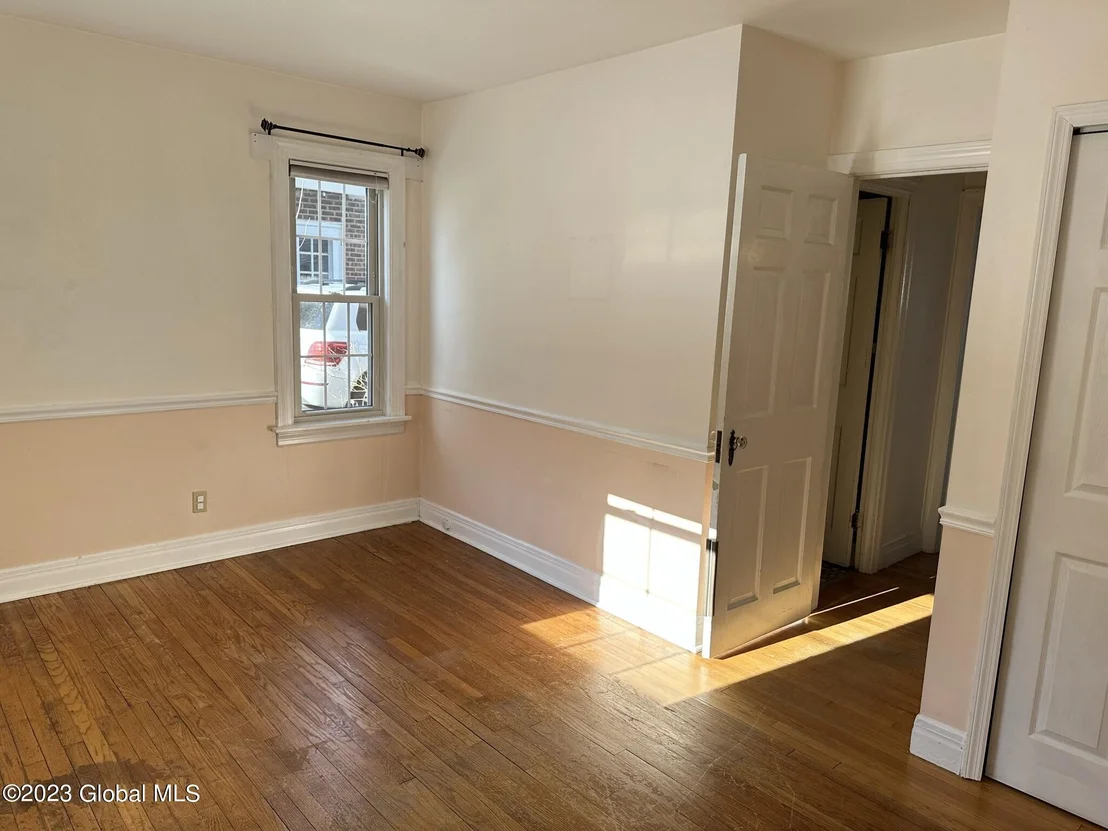 Photo of 14 Berncliff Avenue