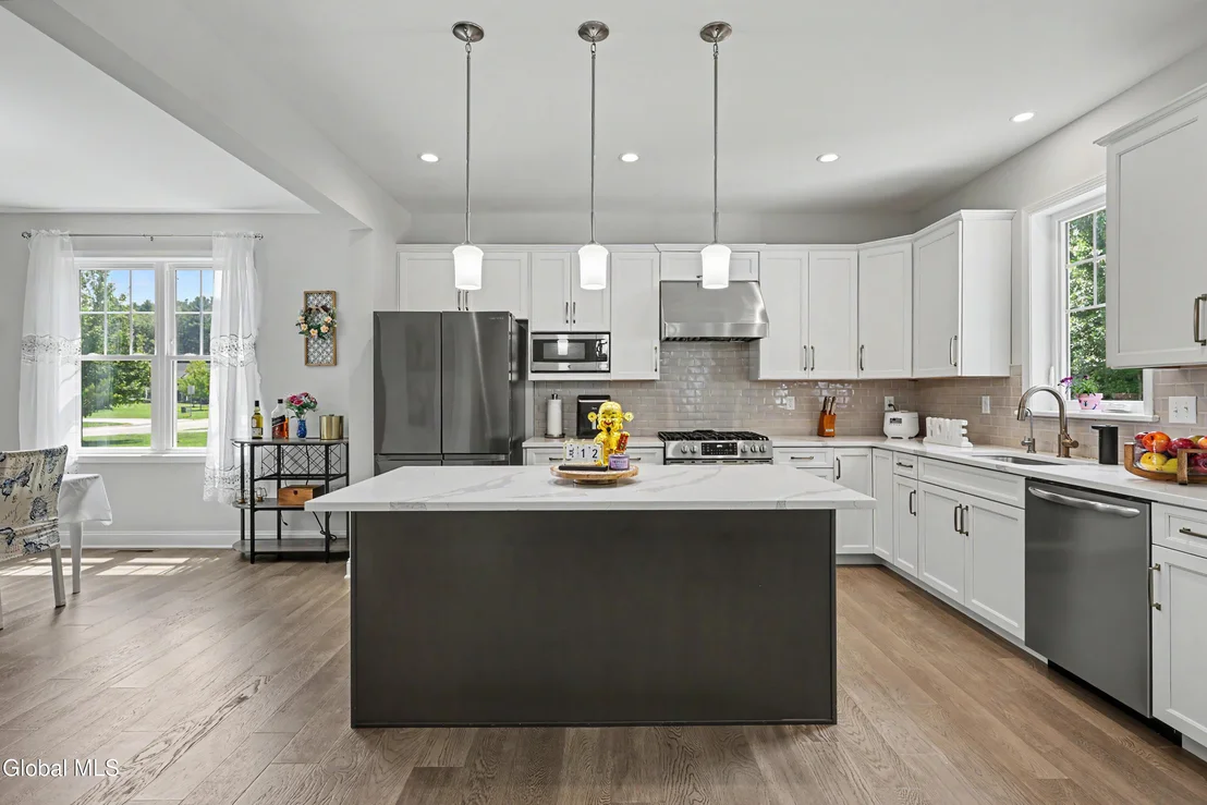 Photo of 30 Greenbrier Way
