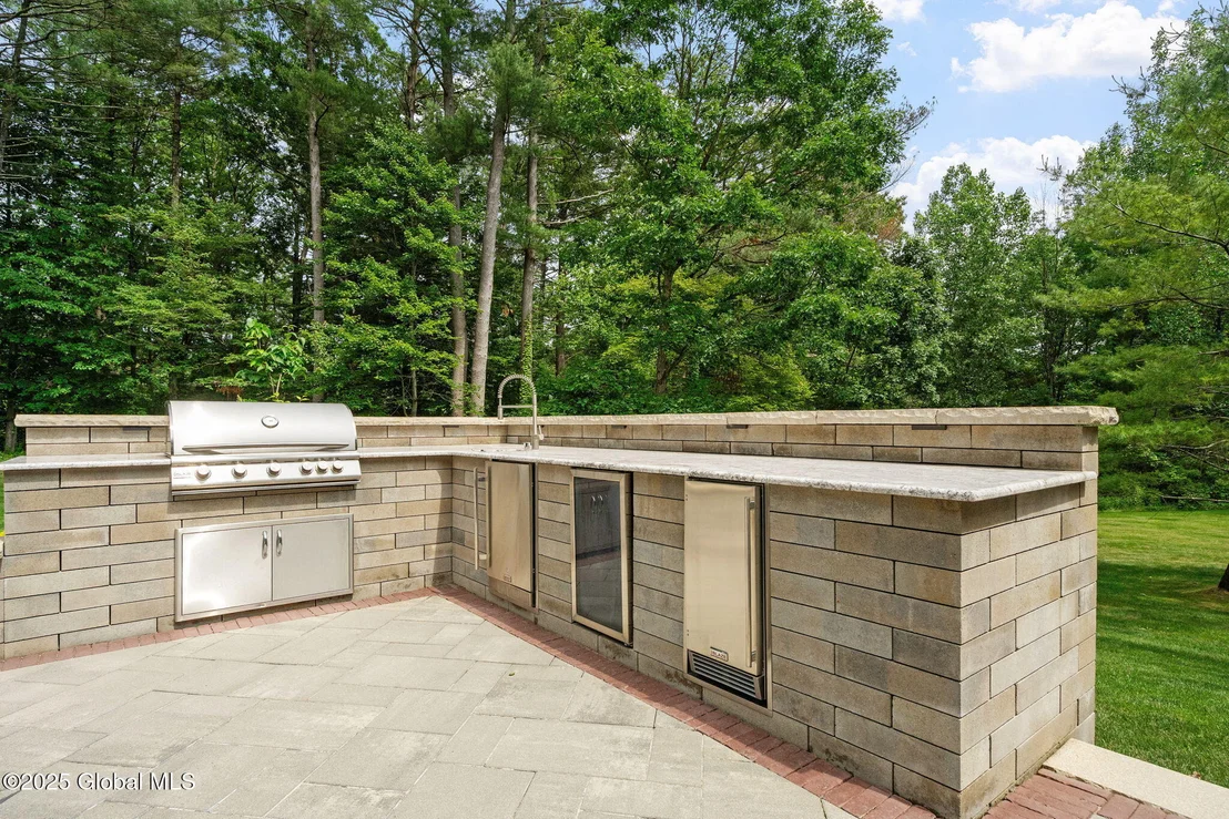 Photo of 428 Ridgehill Road