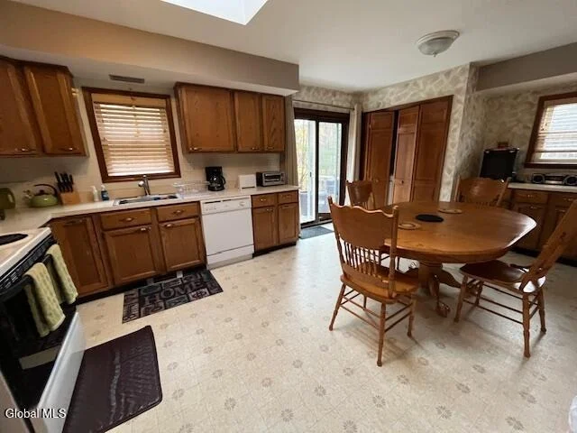 Photo of 40 Lawrence Road