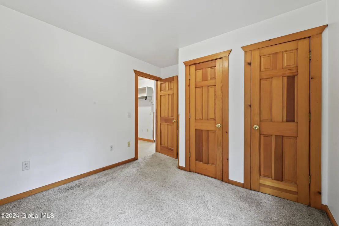 Photo of 680 Taborton Road