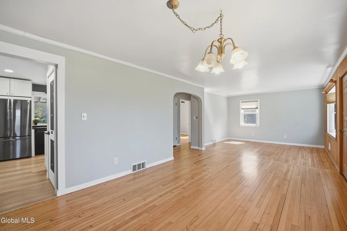 Photo of 138 Birchwood Drive
