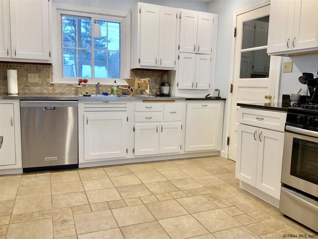 Photo of 6 CLARKSON Road