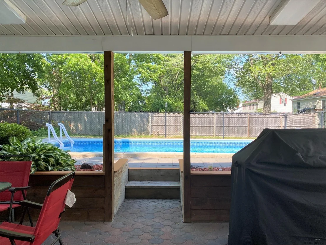 Photo of 4 JEAN Place