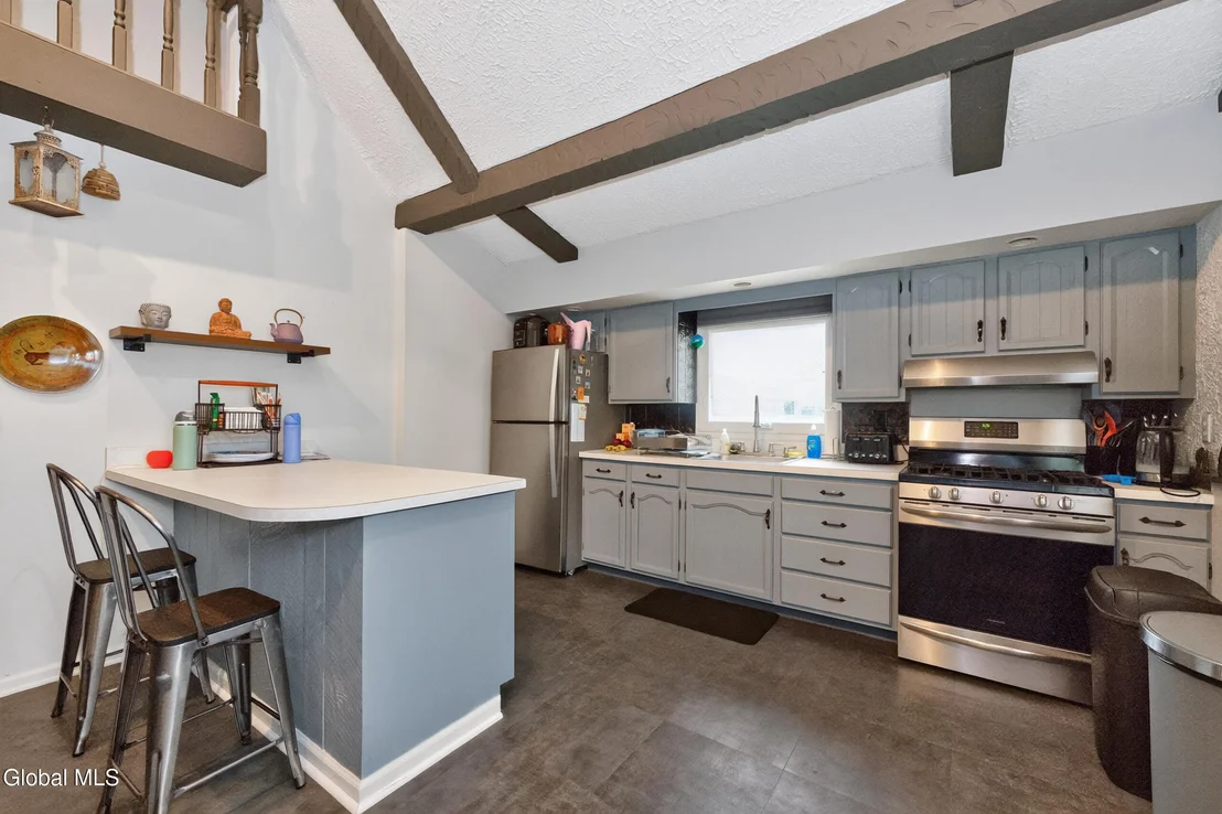 Photo of 341 Princetown Road