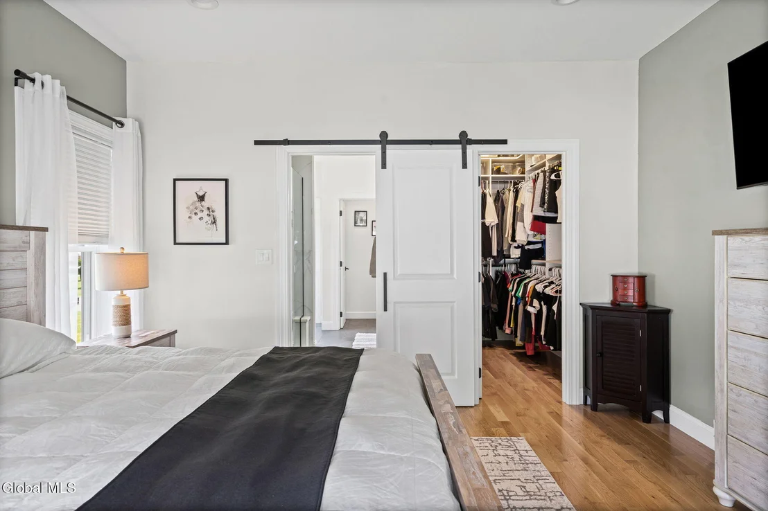 Photo of 1 Londonderry Way