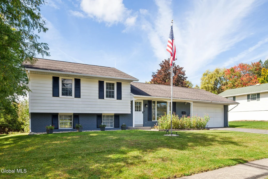 Photo of 163 Campus Drive