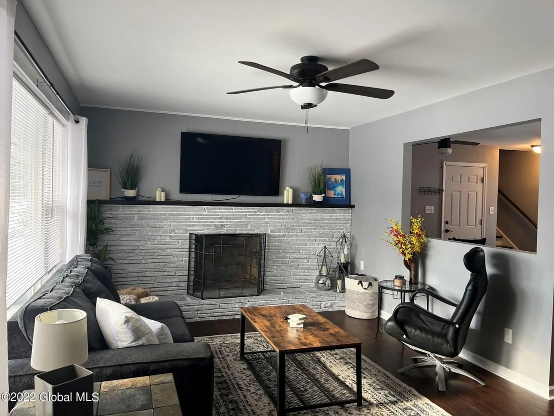 Photo of 1393 Kingston Ave