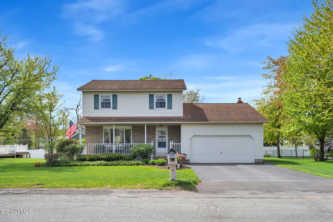 Photo of 243 Shereen Court