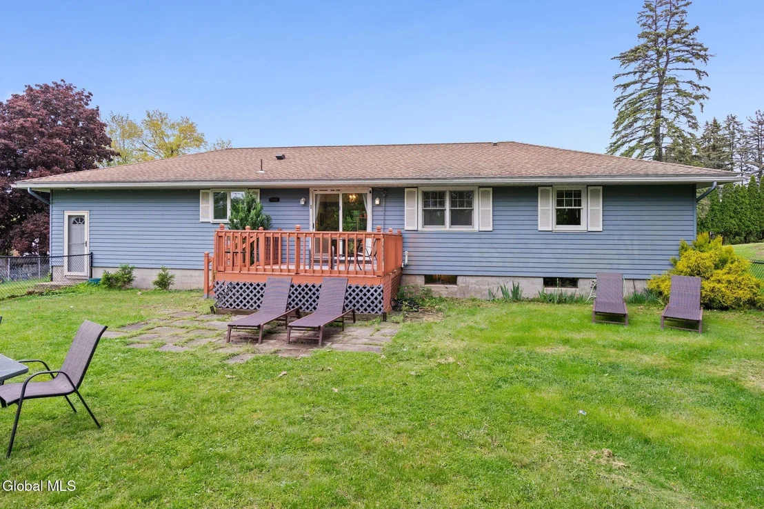 Photo of 19 Sylvan Lane