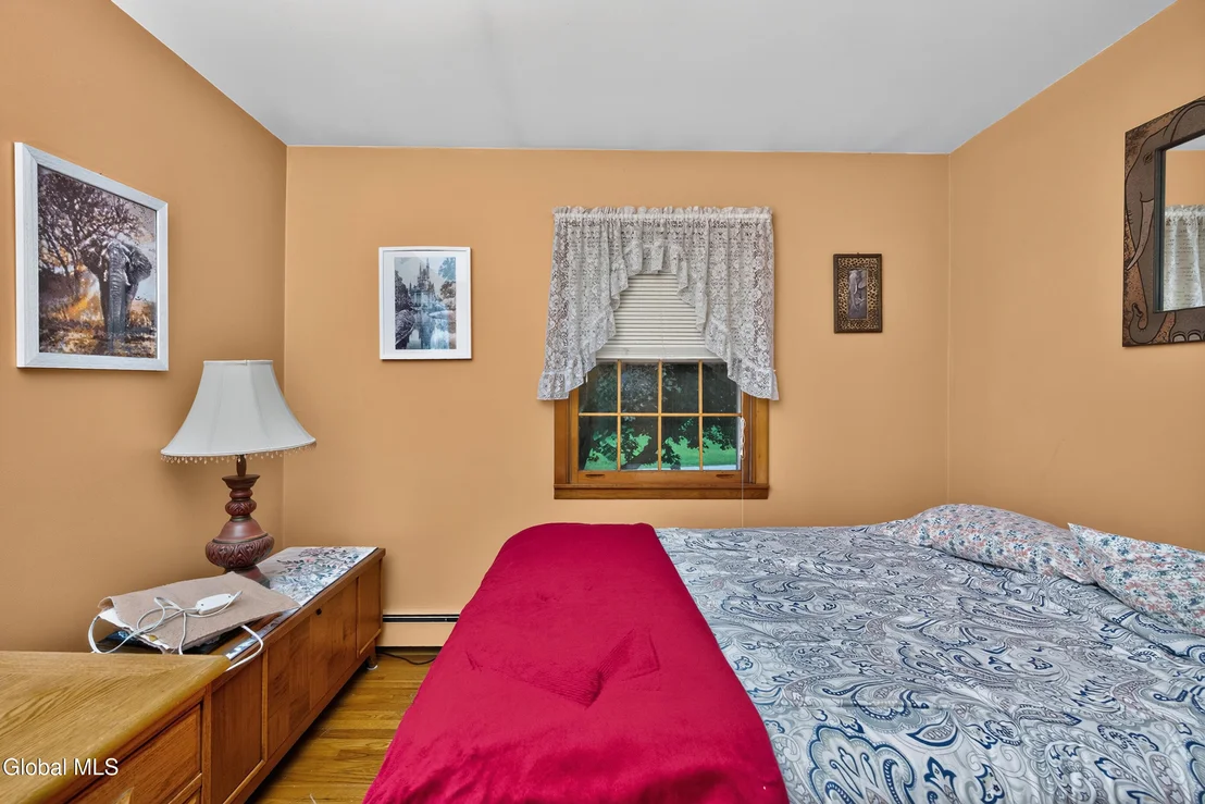 Photo of 137 Mammoth Spring Road