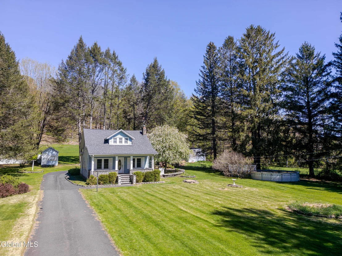 Photo of 330 Pine Bush Road