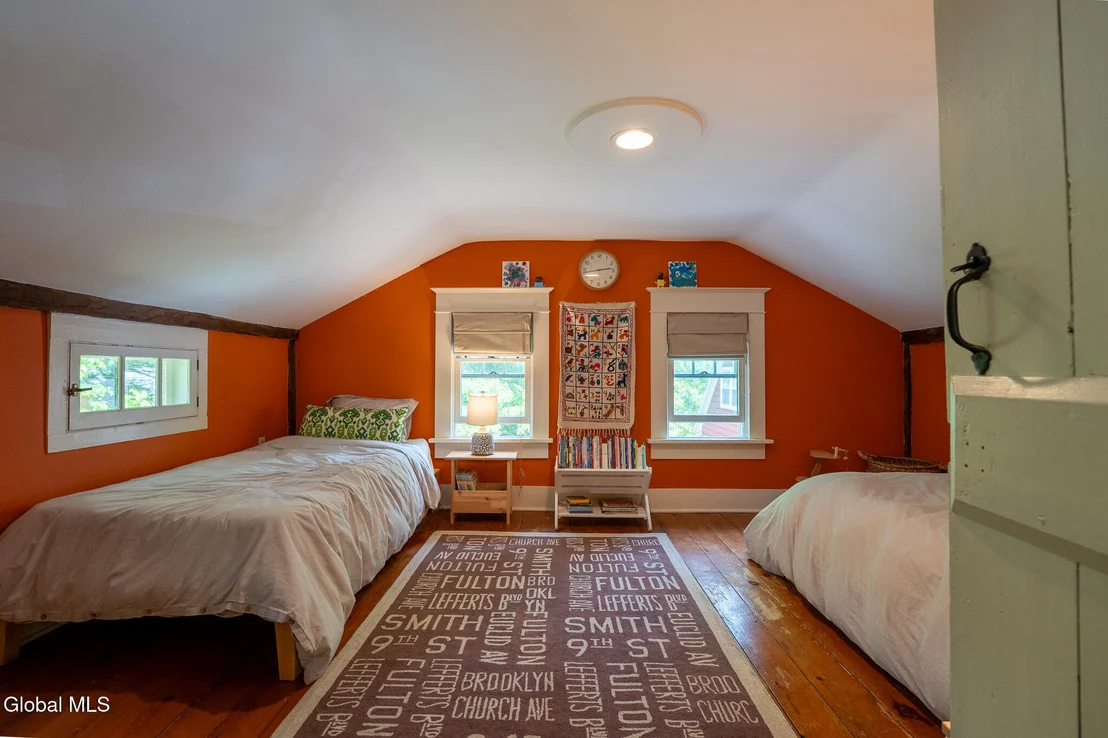 Photo of 1712 Crescent Road