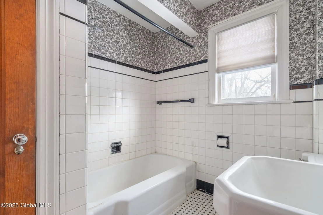 Photo of 1734 Randolph Road
