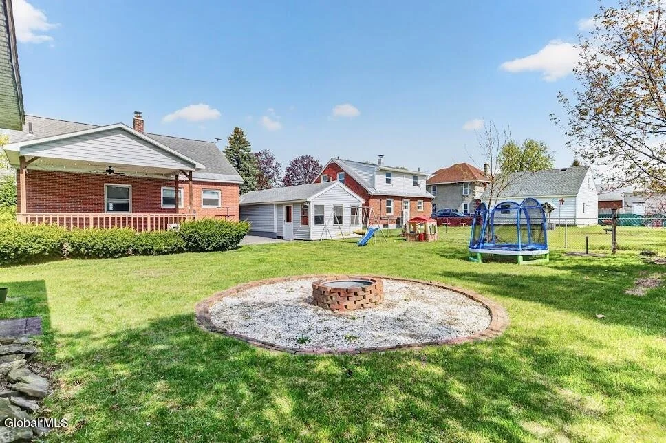 Photo of 2522 Van Dyke Avenue