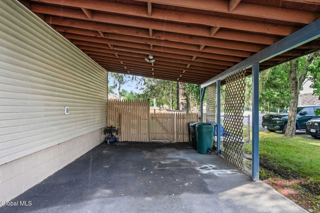 Photo of 2525 Consaul Road