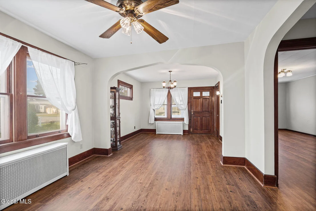 Photo of 1229 Paul Avenue