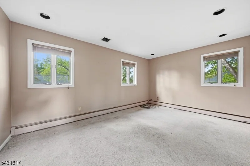Photo of 111 Deerfield Rd