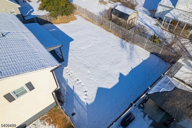 Photo of 33 Sycamore Dr