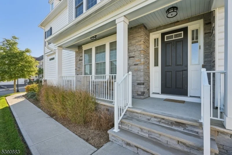 Photo of 30 Juniper Ct
