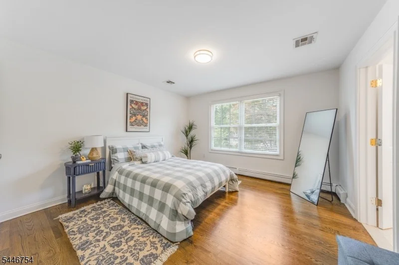 Photo of 53 Maple Ave