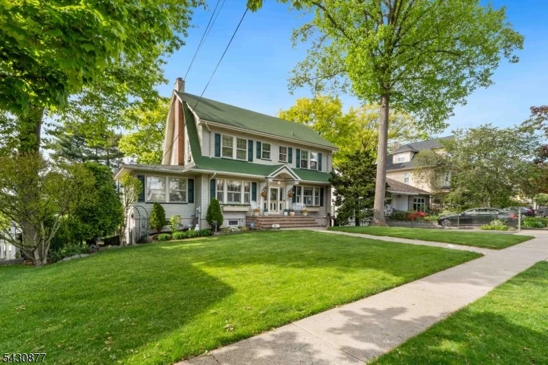 Photo of 23 Pleasant Pl