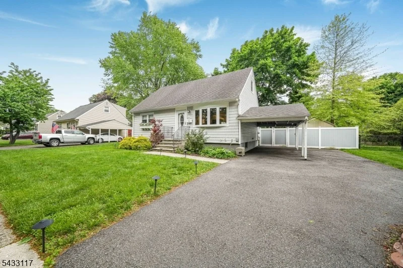 Photo of 52 Barbara Dr
