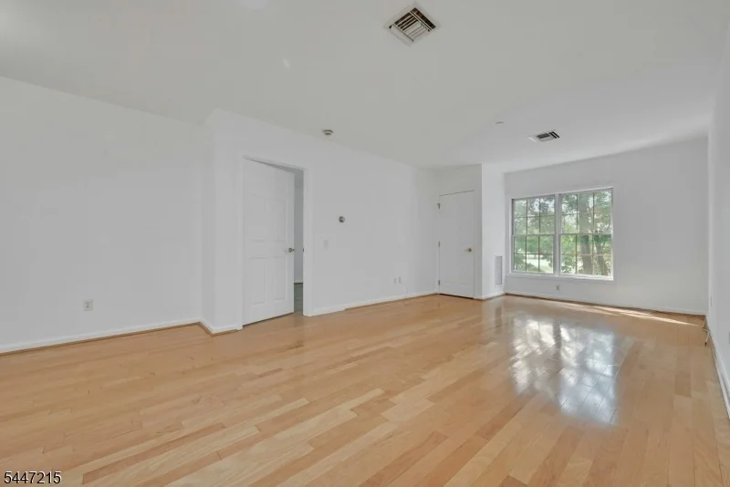 Photo of Unit 213 at 189 Forest Ave
