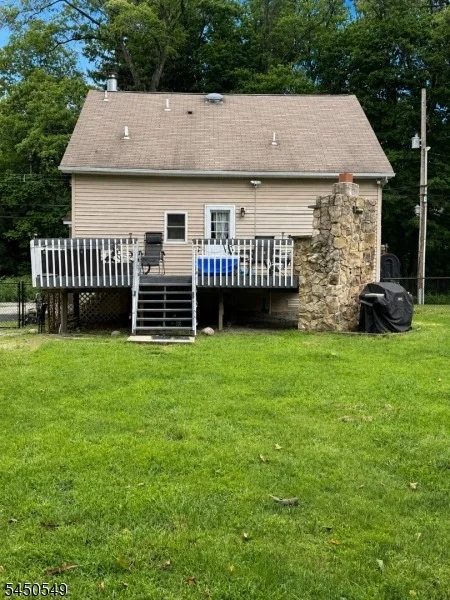 Photo of 33 Harrison Rd