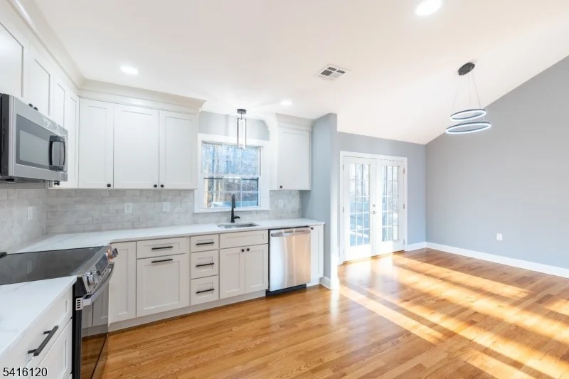 Photo of 2 Fern Dr