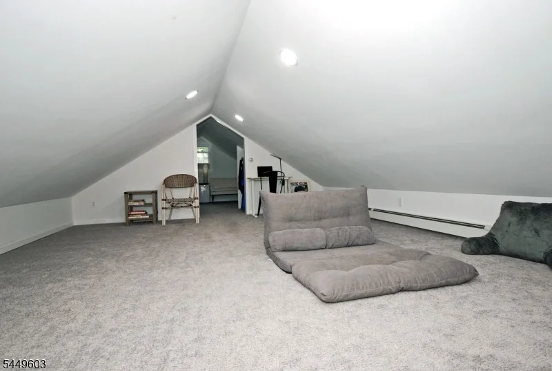Photo of 18 Tamarack Rd