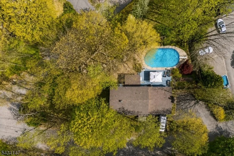 Photo of 33 Brooksyde Ave