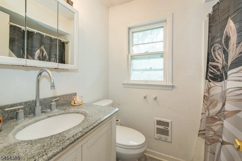 Photo of 4 Gilbert Dr
