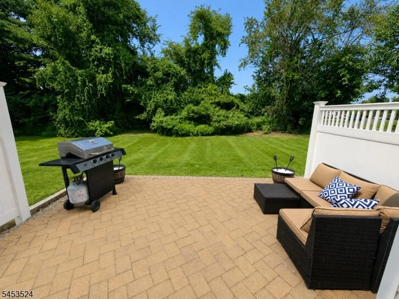 Photo of 87 Goodwin Dr