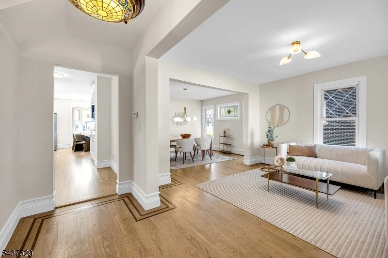 Photo of 132 Argyle Pl