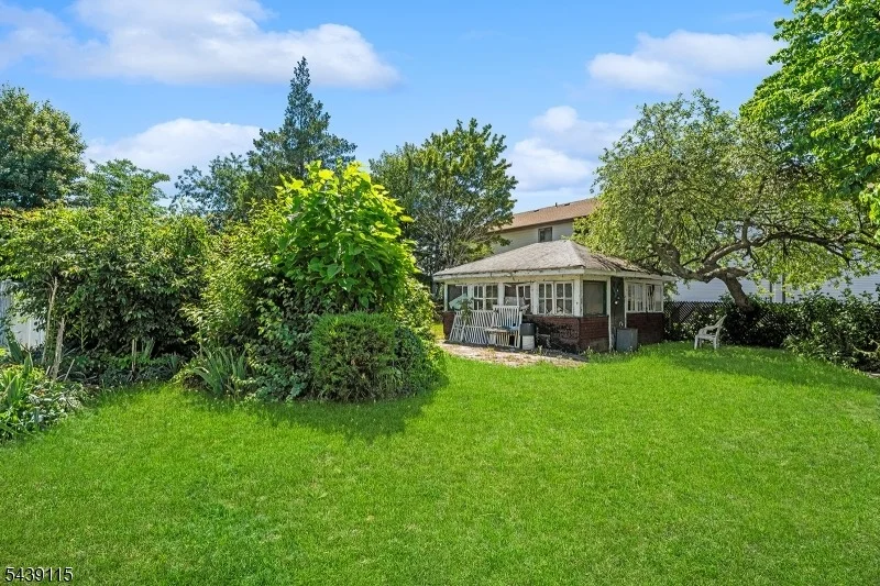Photo of 112 Page Ave