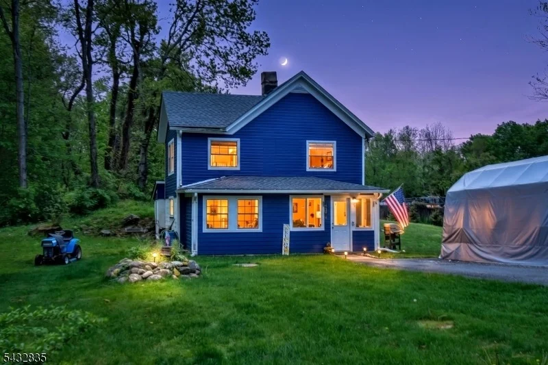 Photo of 42 Kanouse Rd