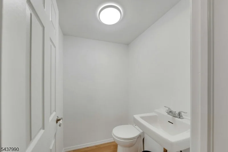 Photo of 451 Chestnut St