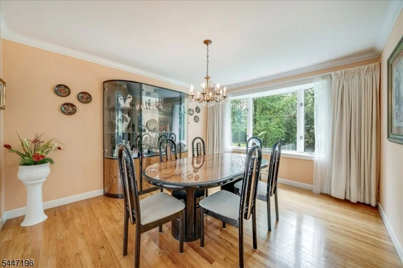 Photo of 57 Robbins Ave