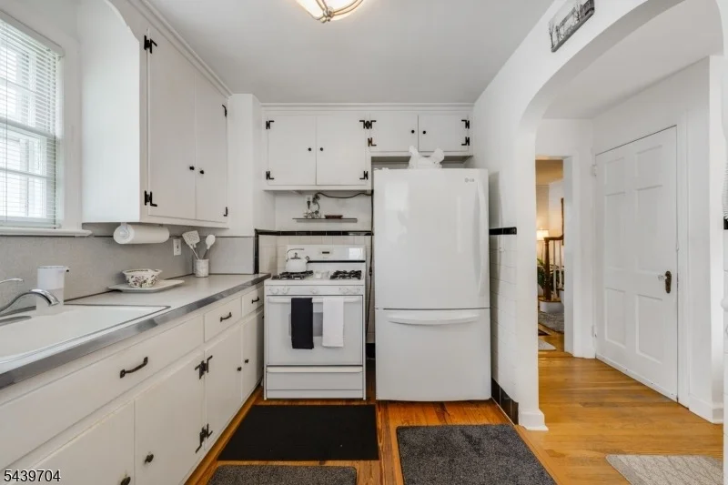 Photo of 31 Briant Pkwy