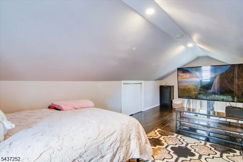 Photo of 13 Elm Dr