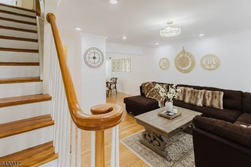 Photo of 382 Martin Rd