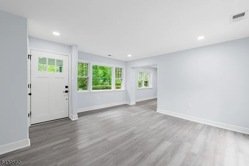 Photo of 20 Cooper Ln