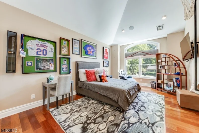 Photo of 59 Cornell Ave