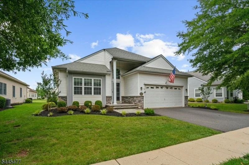 Photo of 79 Renaissance Blvd