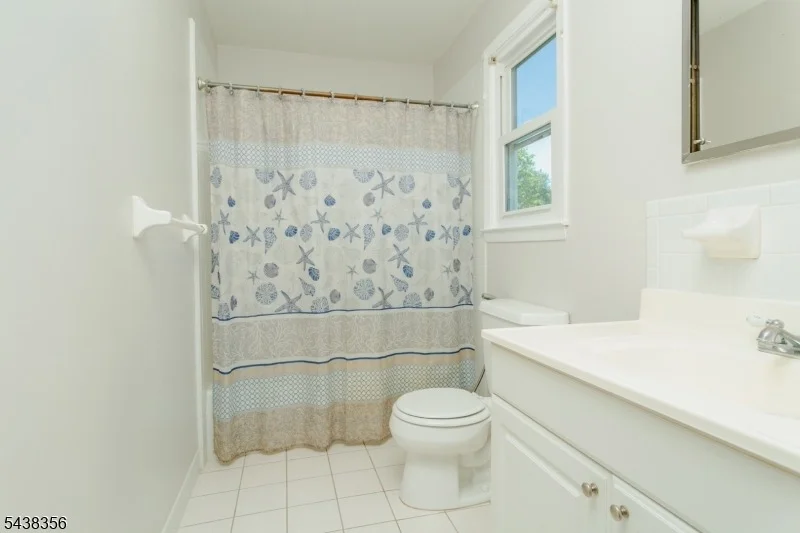 Photo of 70 Knoll Rd