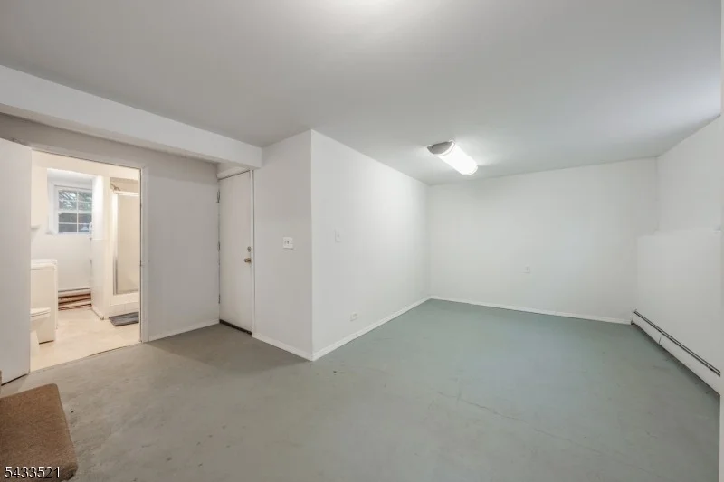 Photo of 638 River Rd
