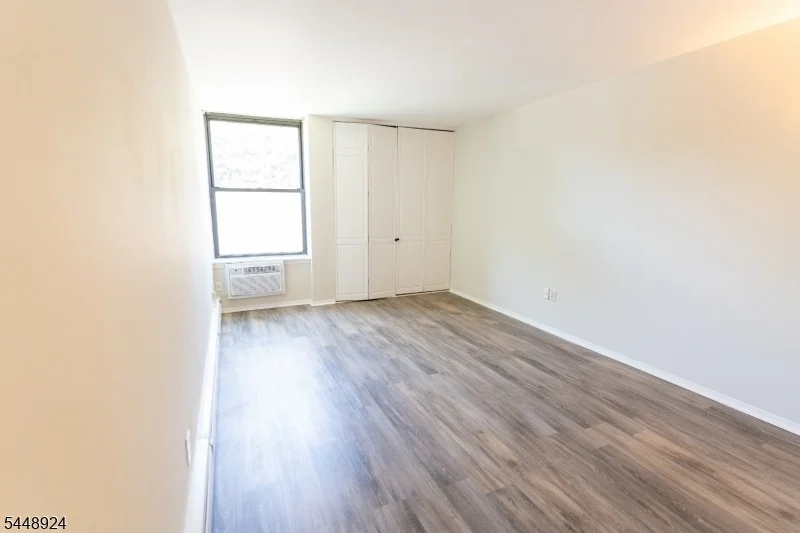 Photo of Unit E at 355 River Road