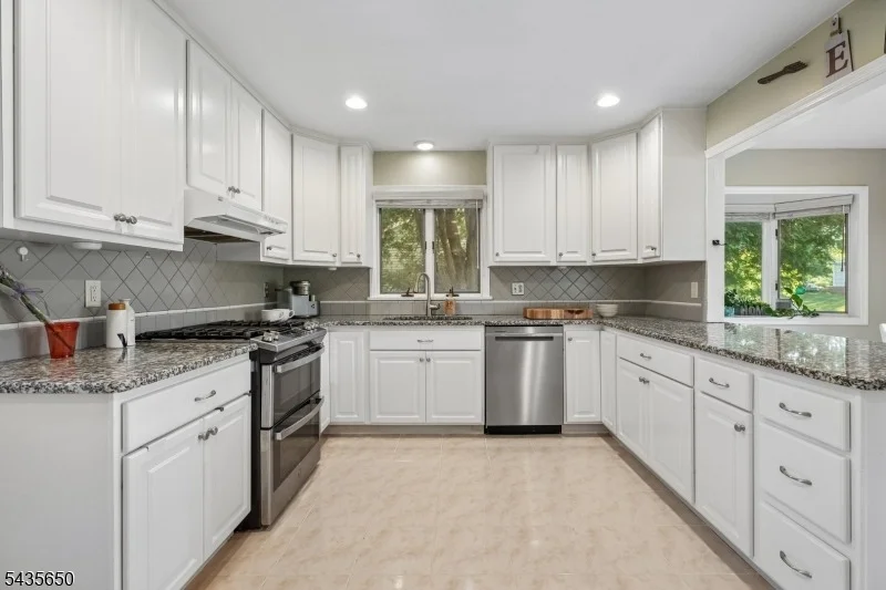 Photo of 2 Knapp Ave