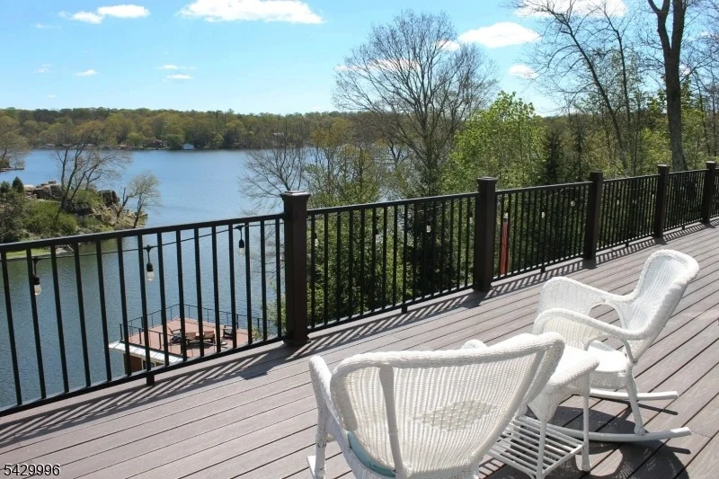 Photo of 9 Cox Ln